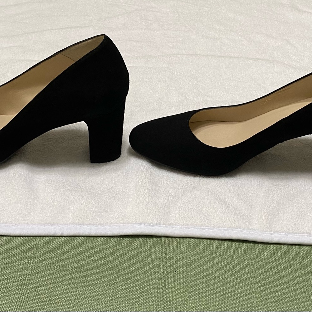 LK Bennett Black Suede Heels Size 37.5 - Picture 2 of 7